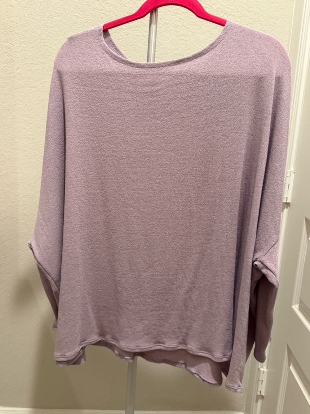 Women's Long Sleeve Scoop Neck Top - Lavender